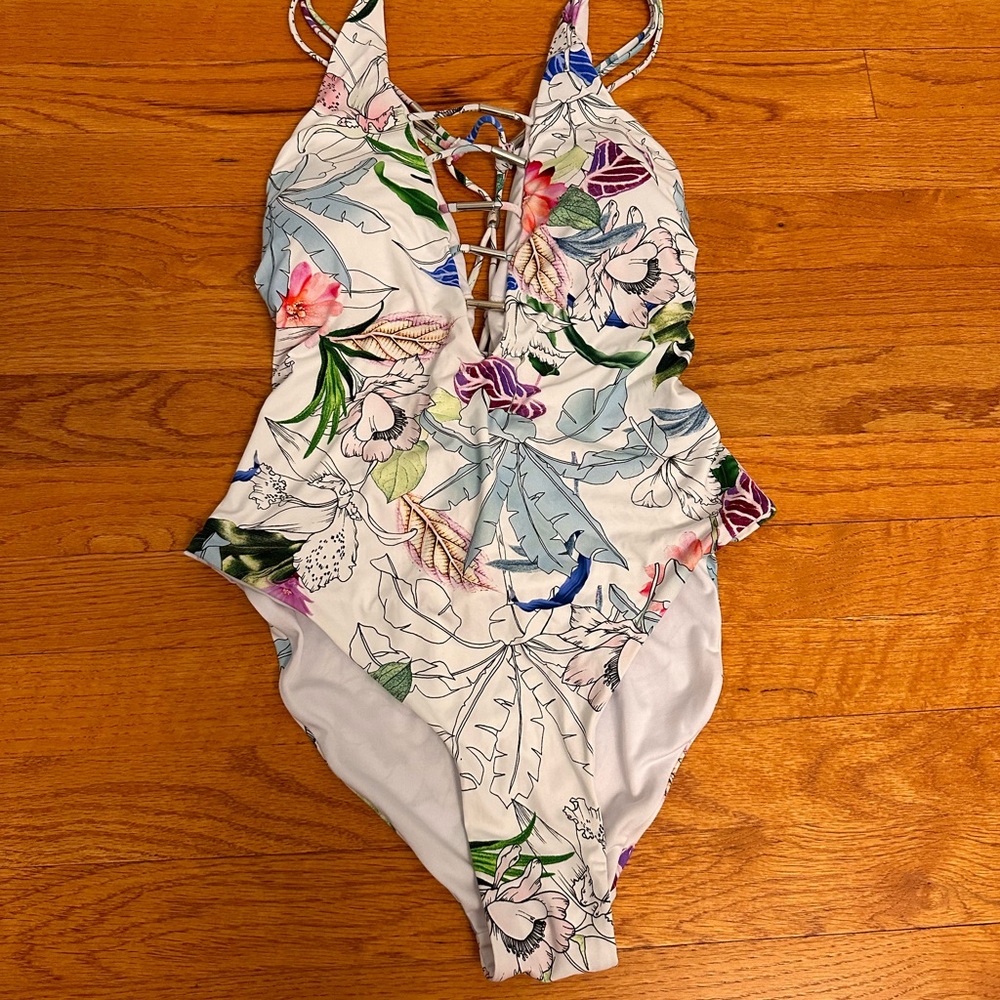 One piece bathing suit medium (6/8) white and floral